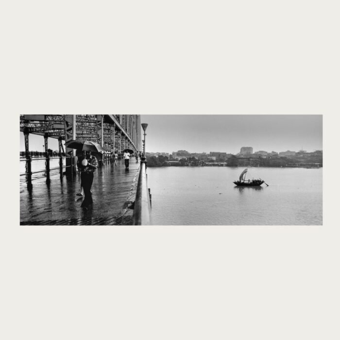 Black and white panoramic documentary photograph of Kolkata by Rajib De, analogue film 